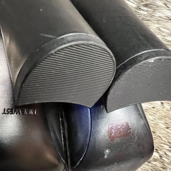 Elegant Black and Cream Women's Heels - Picture 6 of 6